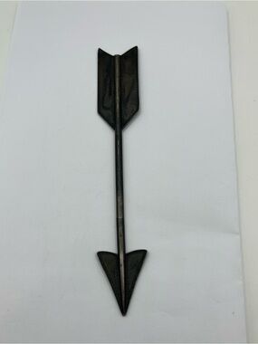 Sterling silver Arrow with removable tip. Decor figurine. 18 grams. 6.5”
